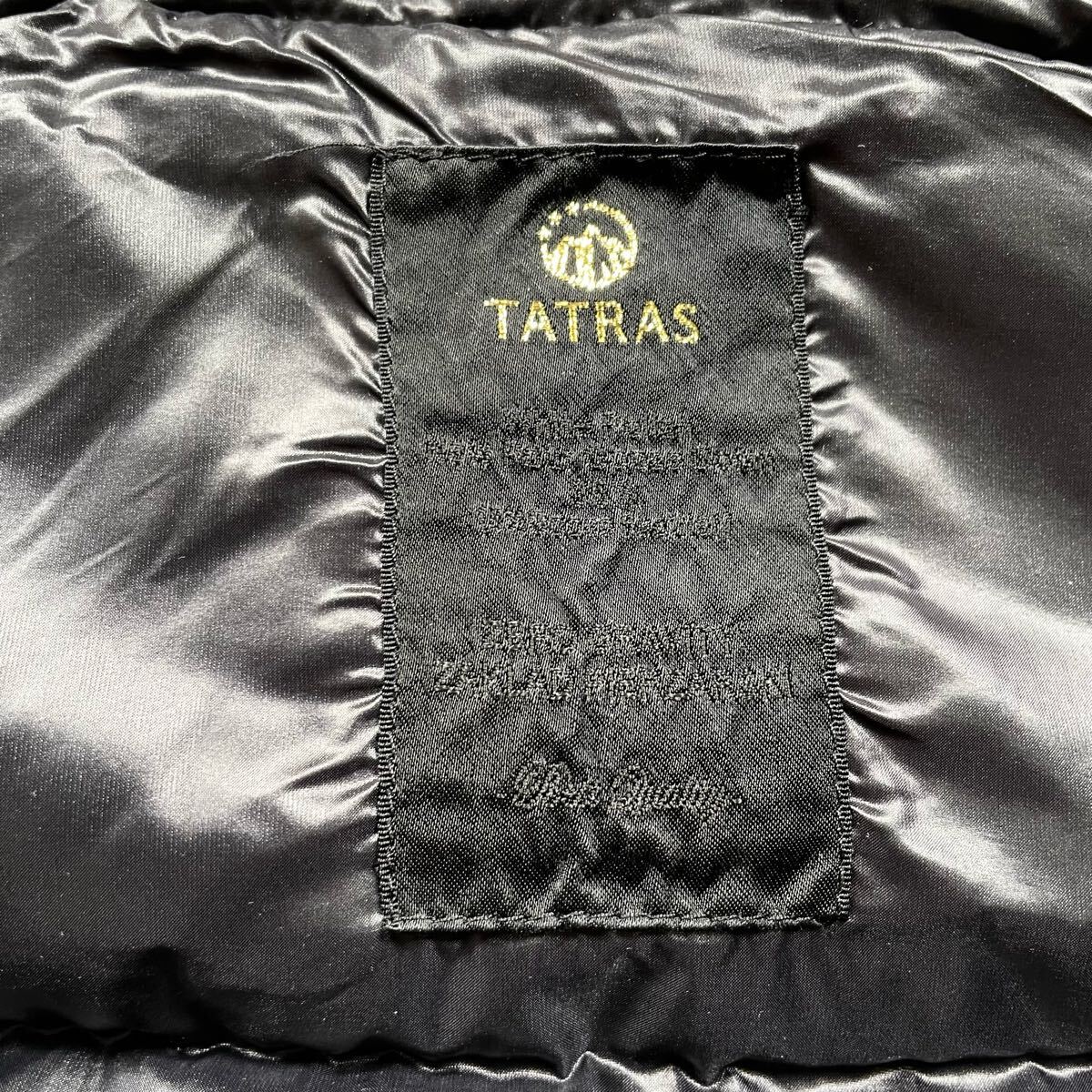 極美品◎タトラス フォルナシス ダウンベスト シャイニー ロゴ 極美品◎タトラス フォルナシス ダウンベスト シャイニー ロゴ