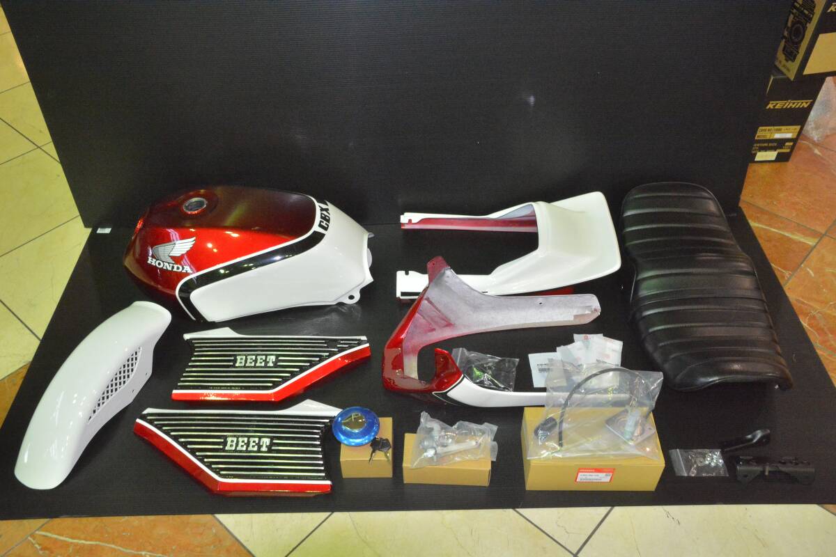 Yahoo!オークション - CBX400F CBX550F 外装系13点フルセット Yahoo!オークション - CBX400F CBX550F 外装系13点フルセット