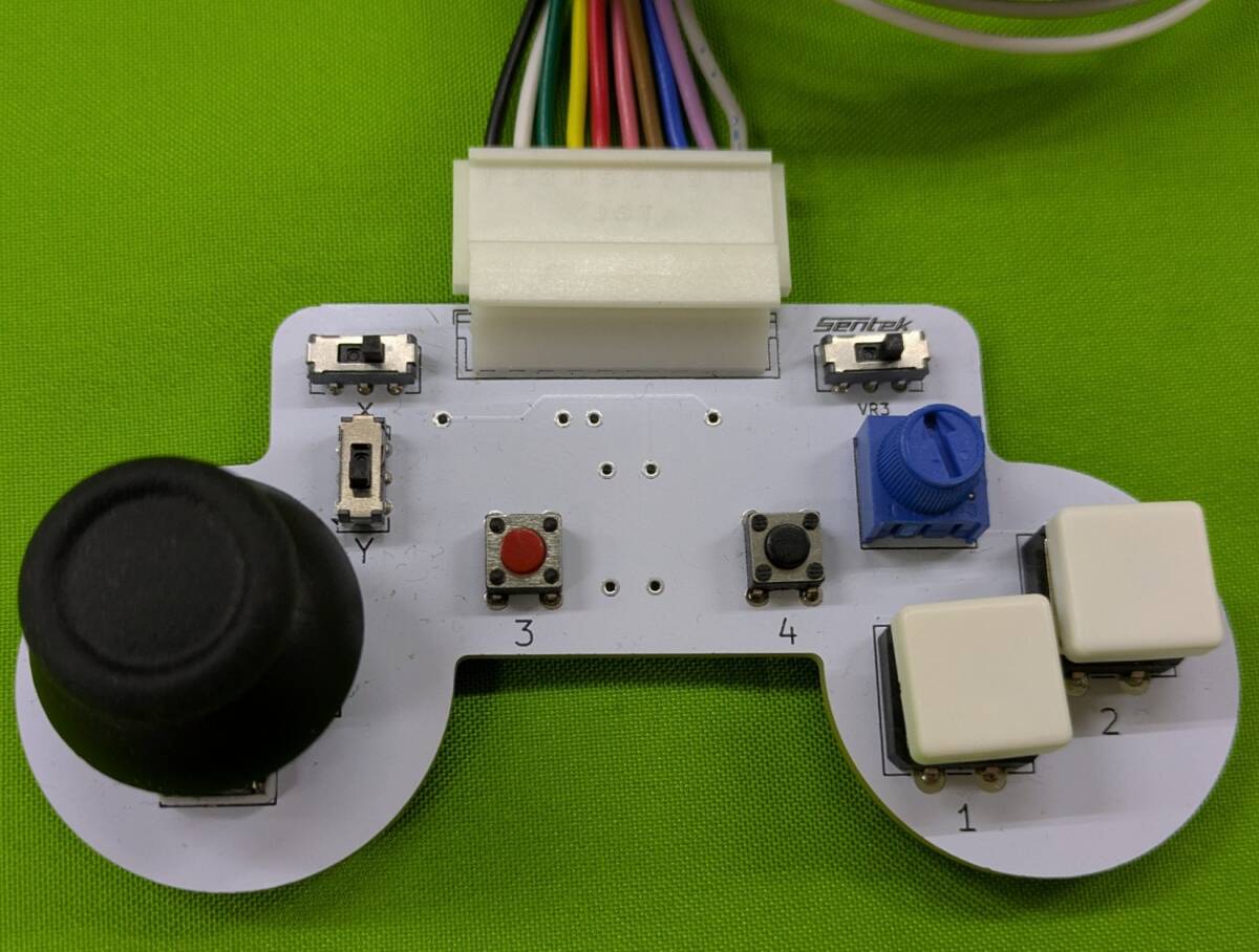 汎用簡易アナログコントローラー／小型パッドタイプ／アナログ３回路 スイッチ４個／ＤＩＹ向け