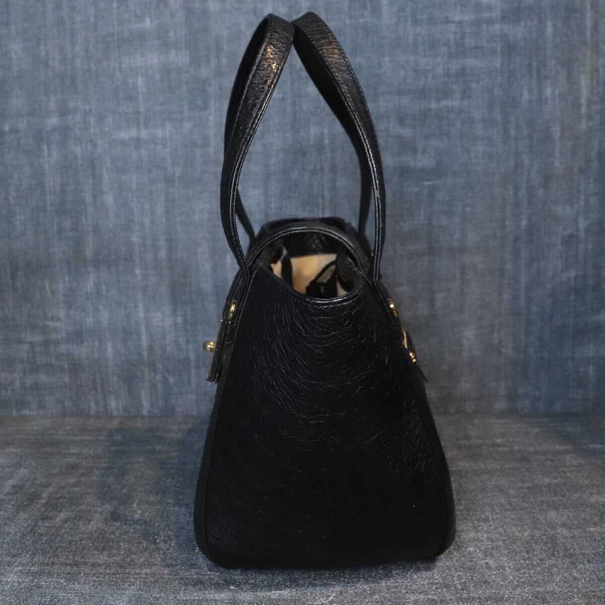 １円スタート オーストリッチ ターンロック バケツ型 ハンドバッグ ダチョウ genuine ostrich 駝鳥 エキゾチックレザー 1スタ
