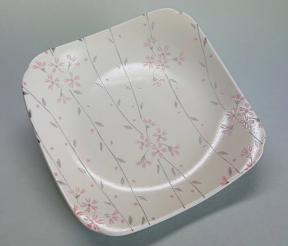 ★市田ひろみデザイン・角皿・4枚セット・未使用品★_画像2
