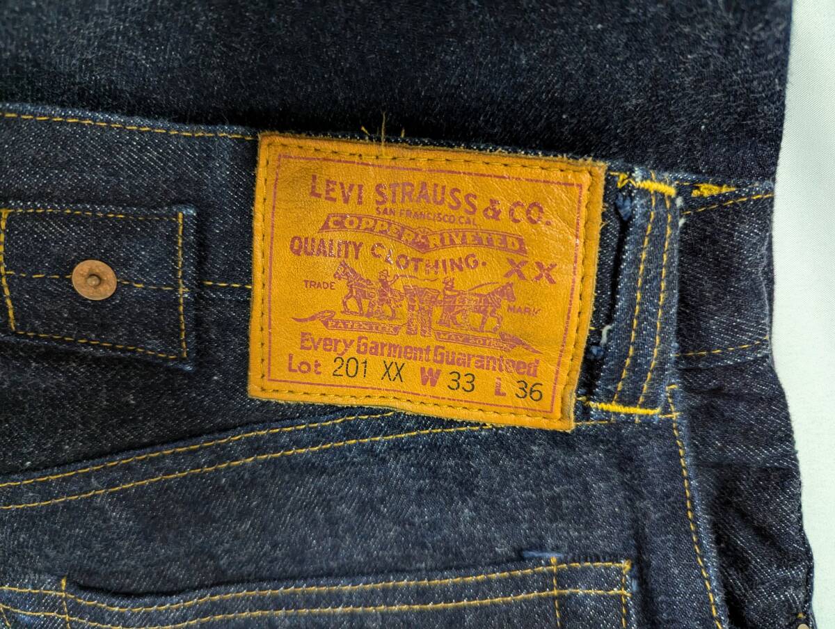 リーバイス LEVIS 201XX 濃紺 米国製 ビンテージ 復刻版 W33 赤 リーバイス LEVIS 201XX 濃紺 米国製 ビンテージ 復刻版 W33 赤