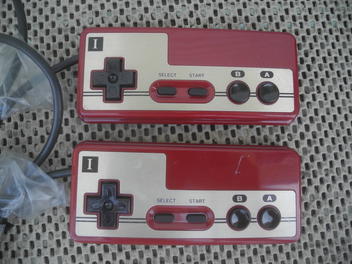 【新品未開封】ファミコン コントローラー 2Ｐ