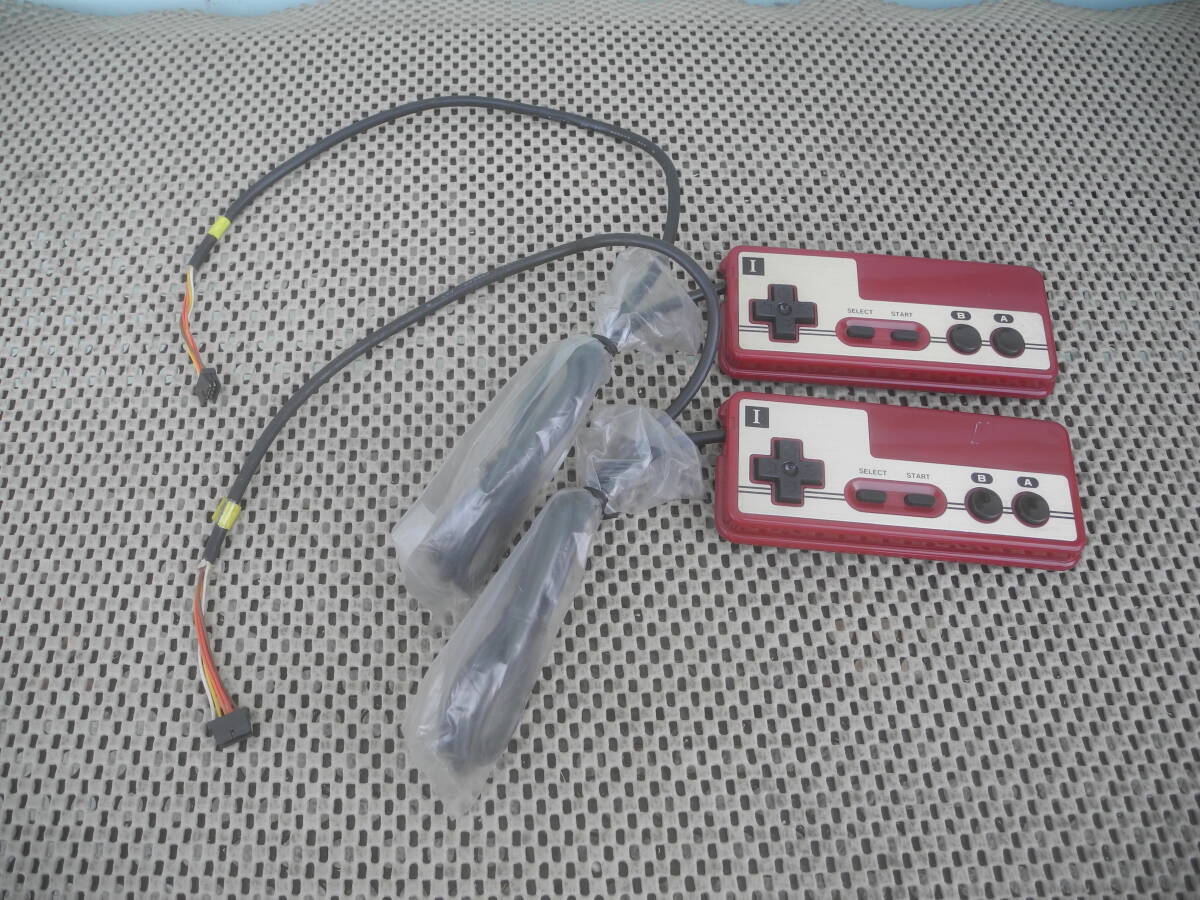 【新品未開封】ファミコン コントローラー 2Ｐ