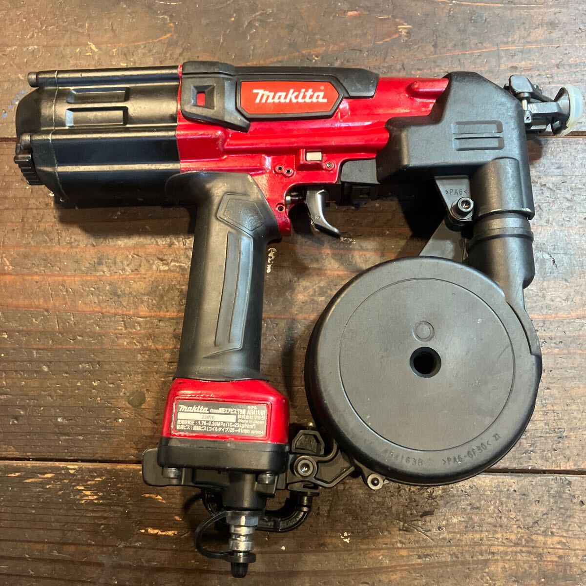 7日保証整備品】消耗部品多数交換 makita マキタAR411HR 高圧 7日保証整備品】消耗部品多数交換 makita マキタAR411HR 高圧