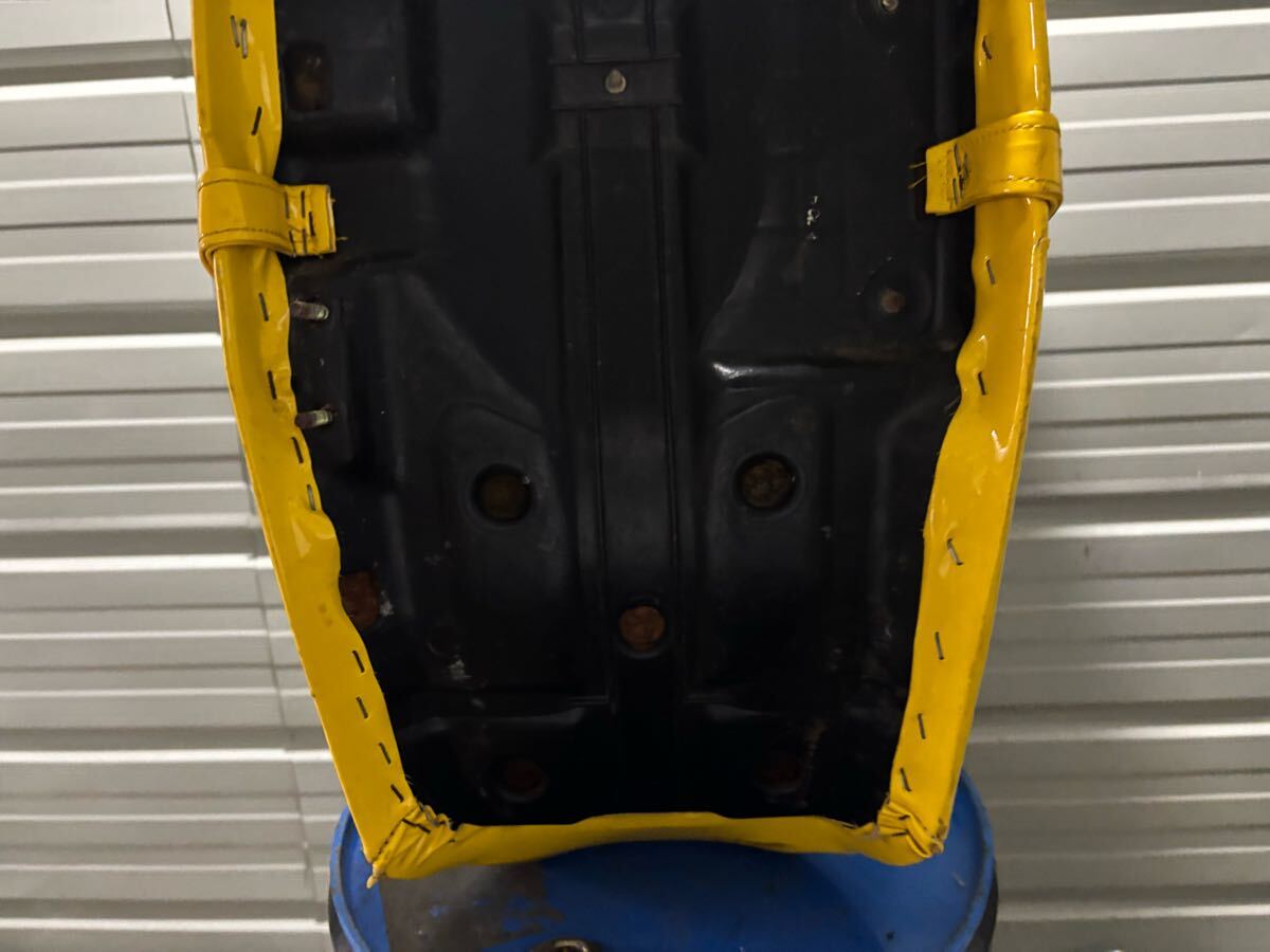 CBX400F 当時物 川口 3段シート 三段シート カワグチCBX550F CBX400F 当時物 川口 3段シート 三段シート カワグチCBX550F