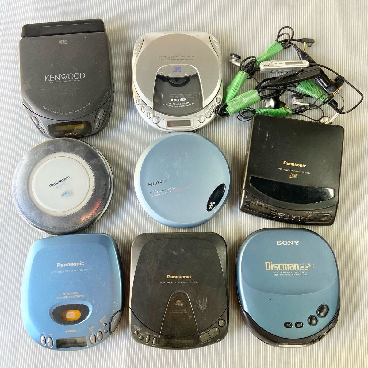 CDウォークマン 4セット+本体4つ SONY Panasonic KOHKA KENWOOD CDウォークマン 4セット+本体4つ SONY Panasonic KOHKA KENWOOD