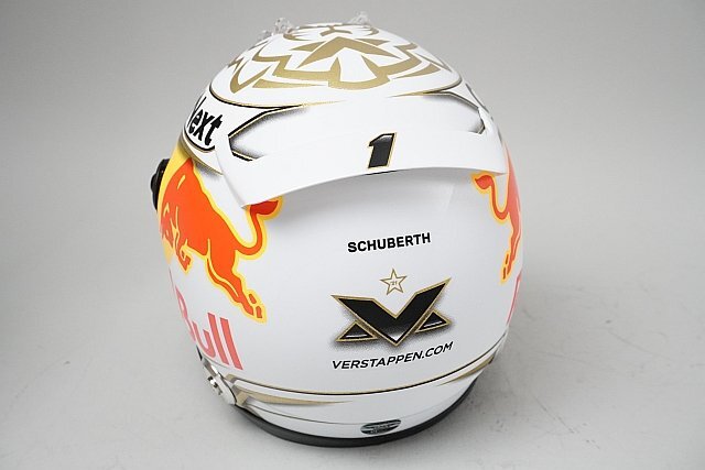 Schuberth シューベルト 1/2 マックス・フェルスタッペン Schuberth シューベルト 1/2 マックス・フェルスタッペン