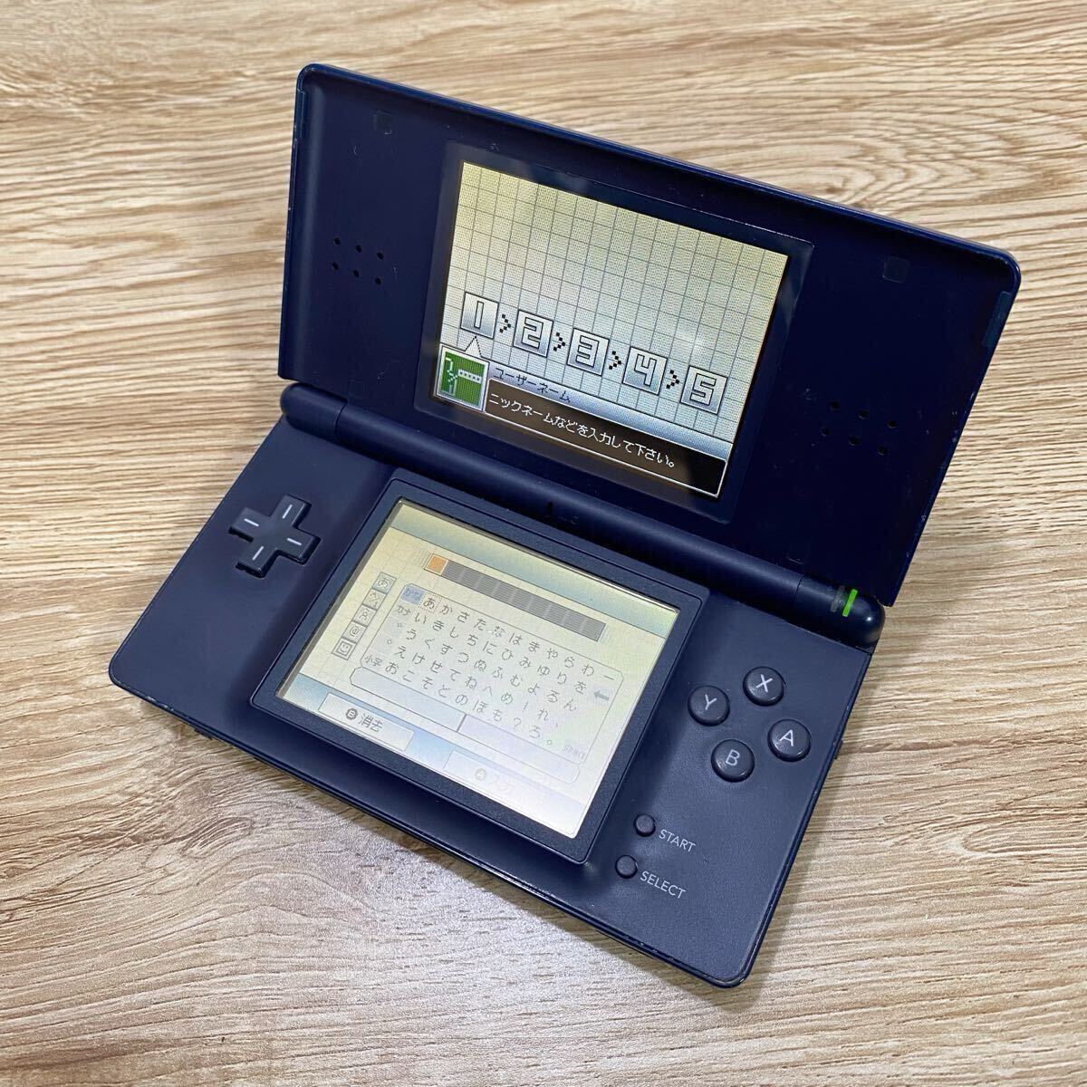 1円〜】Nintendo DS right 3台 初代DS1台 本体 ゲーム機 周辺 1円〜】Nintendo DS right 3台 初代DS1台 本体 ゲーム機 周辺