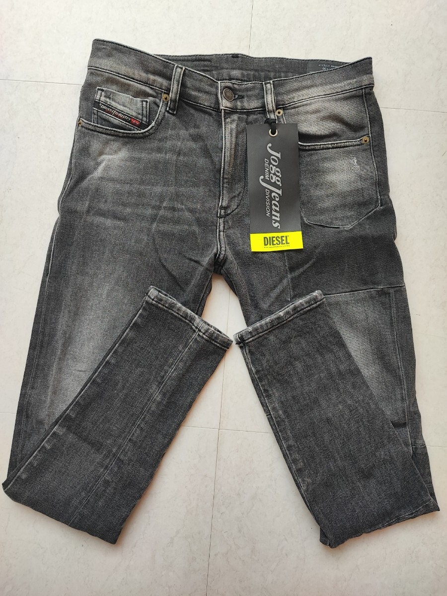 W29 DIESEL ジョグ ジーンズ デニム D-STRUKT JOGG JEANS W29 DIESEL ジョグ ジーンズ デニム D-STRUKT JOGG JEANS