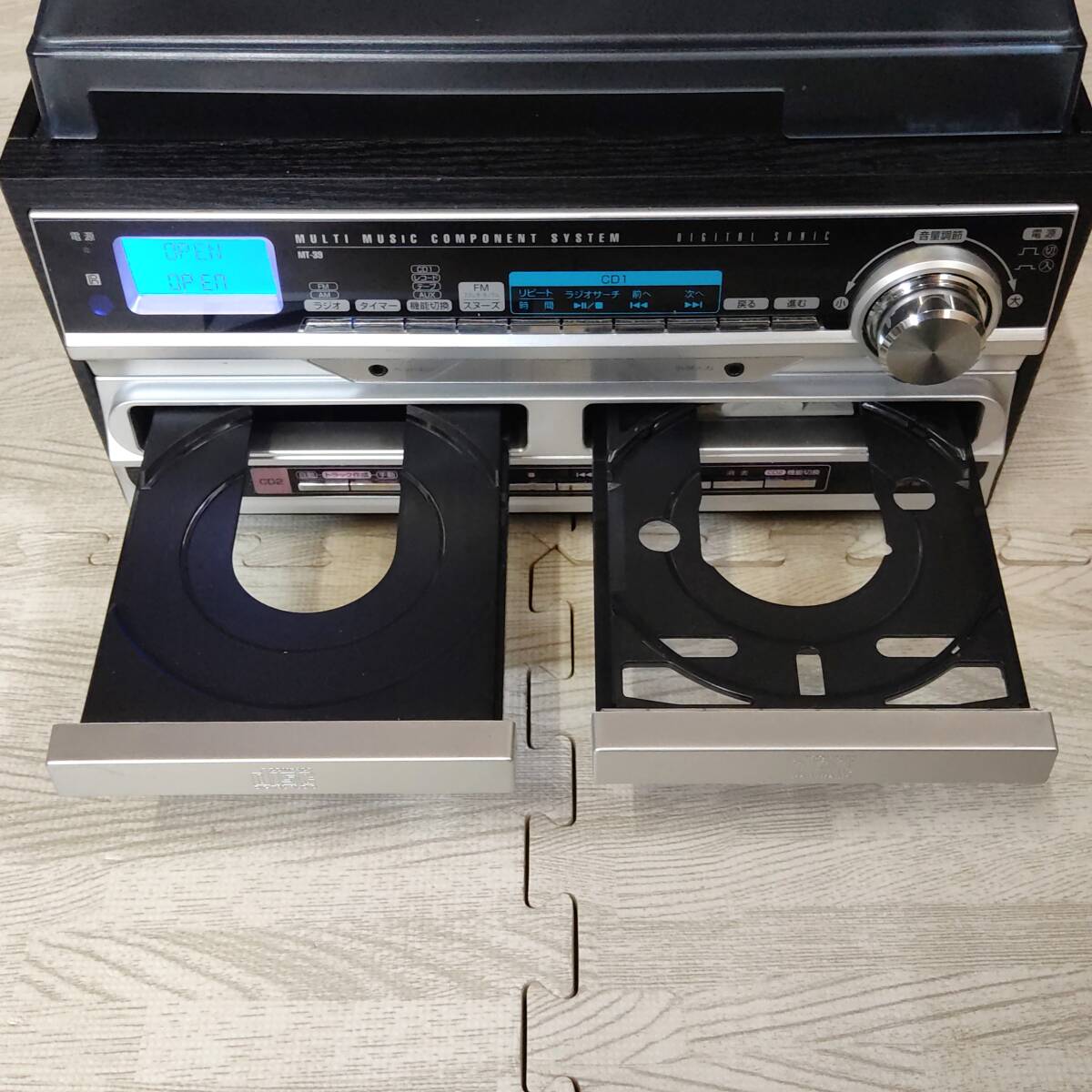 レコード/カセット/CD/AUX/ラジオ マルチミュージックコンポ MT レコード/カセット/CD/AUX/ラジオ マルチミュージックコンポ MT