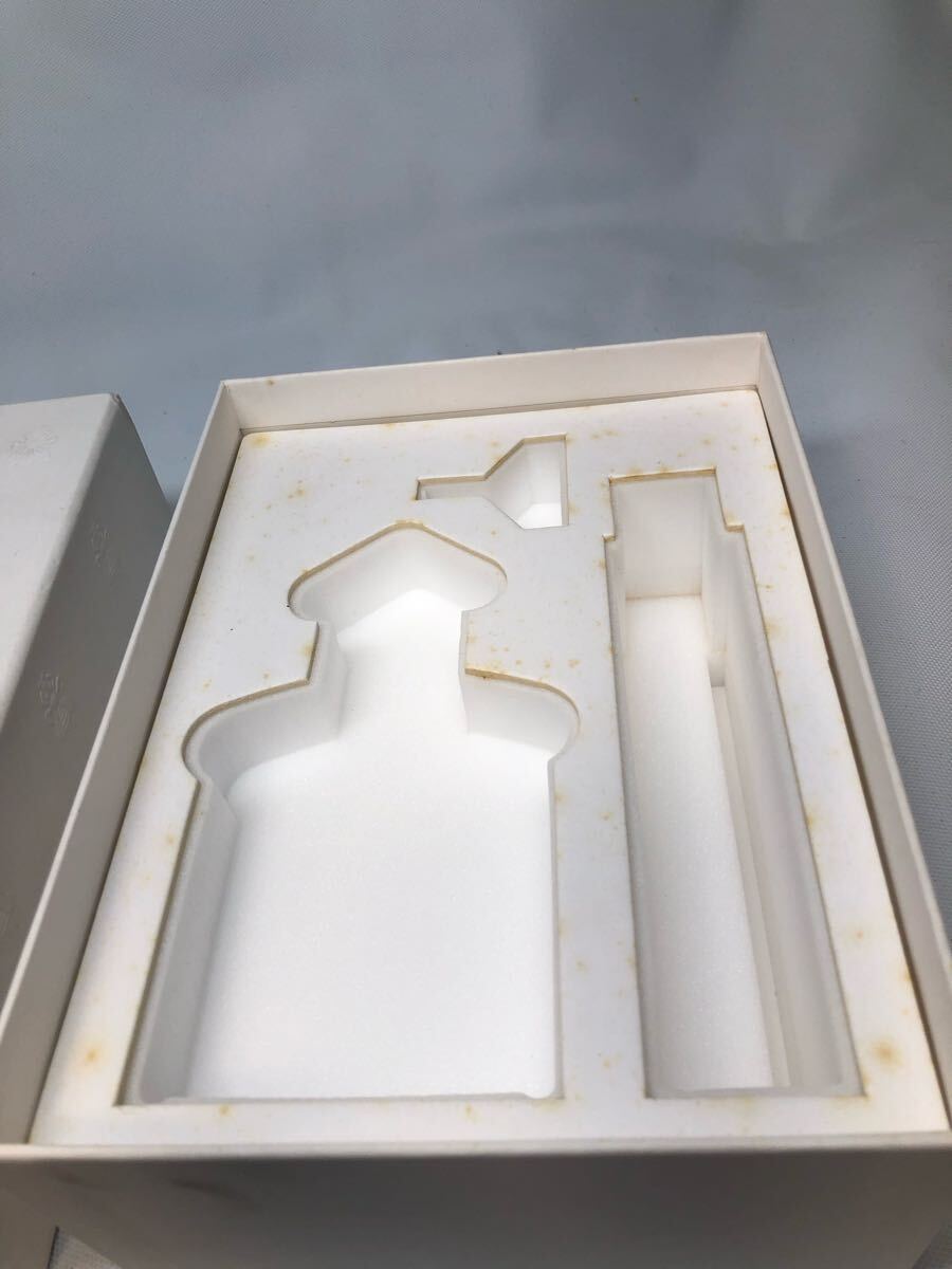 GUERLAIN ゲラン MITSOUKO ミツコ 有田焼 弥左ヱ門 スペシャル GUERLAIN ゲラン MITSOUKO ミツコ 有田焼 弥左ヱ門 スペシャル