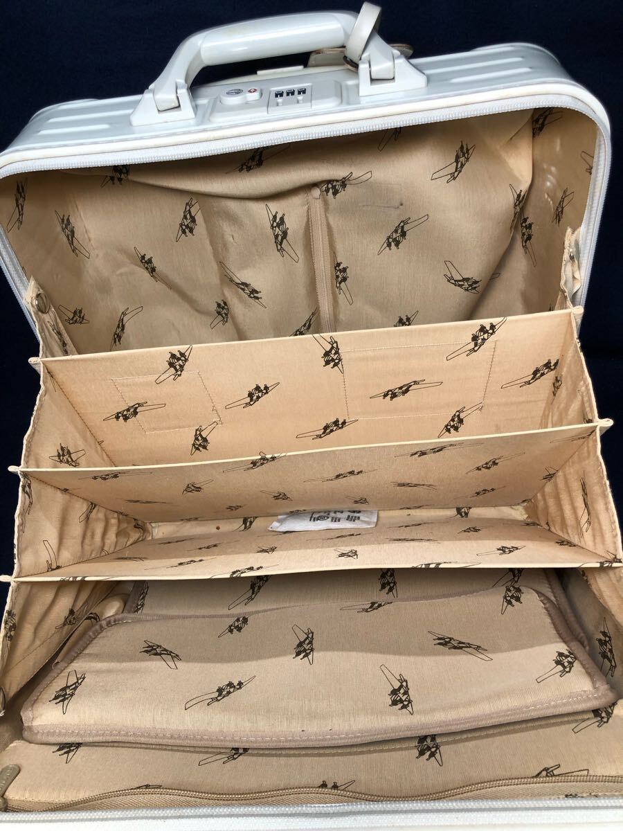 ジャンク品※ RIMOWA リモワ スーツケース キャリー 40×40 ジャンク品※ RIMOWA リモワ スーツケース キャリー 40×40