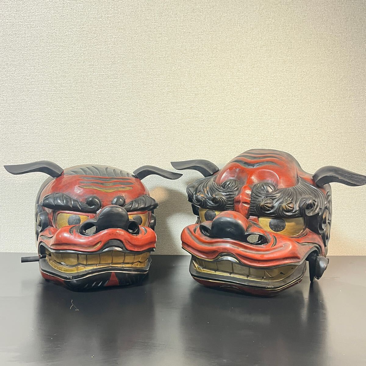 獅子頭 一対 木製 夫婦 雄雌 特大 獅子舞 縁起物 朱塗 家内安全 獅子頭 一対 木製 夫婦 雄雌 特大 獅子舞 縁起物 朱塗 家内安全