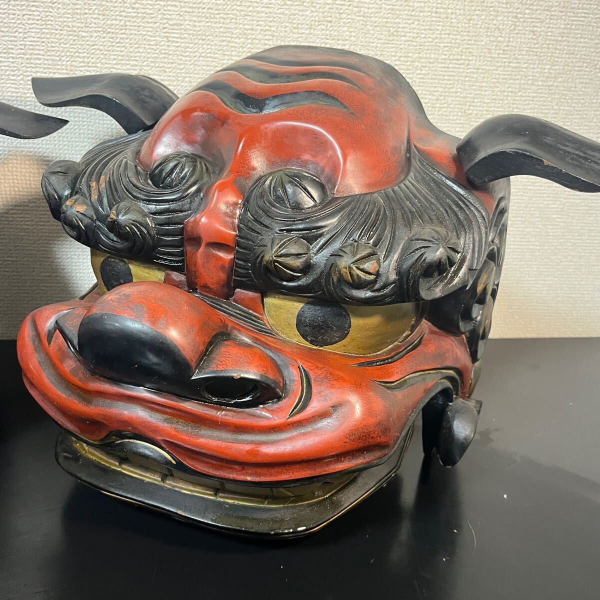 獅子頭 一対 木製 夫婦 雄雌 特大 獅子舞 縁起物 朱塗 家内安全 獅子頭 一対 木製 夫婦 雄雌 特大 獅子舞 縁起物 朱塗 家内安全