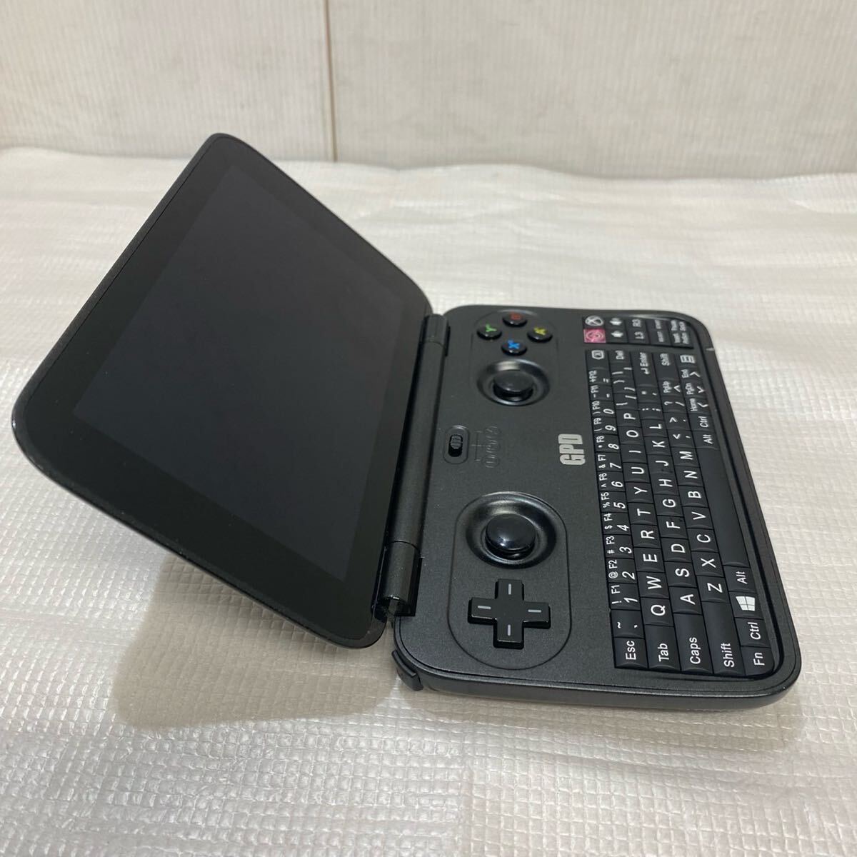 a25040053cp]GPD WIN 初代 中華 ゲーム機 本体 ブラック(テレビ