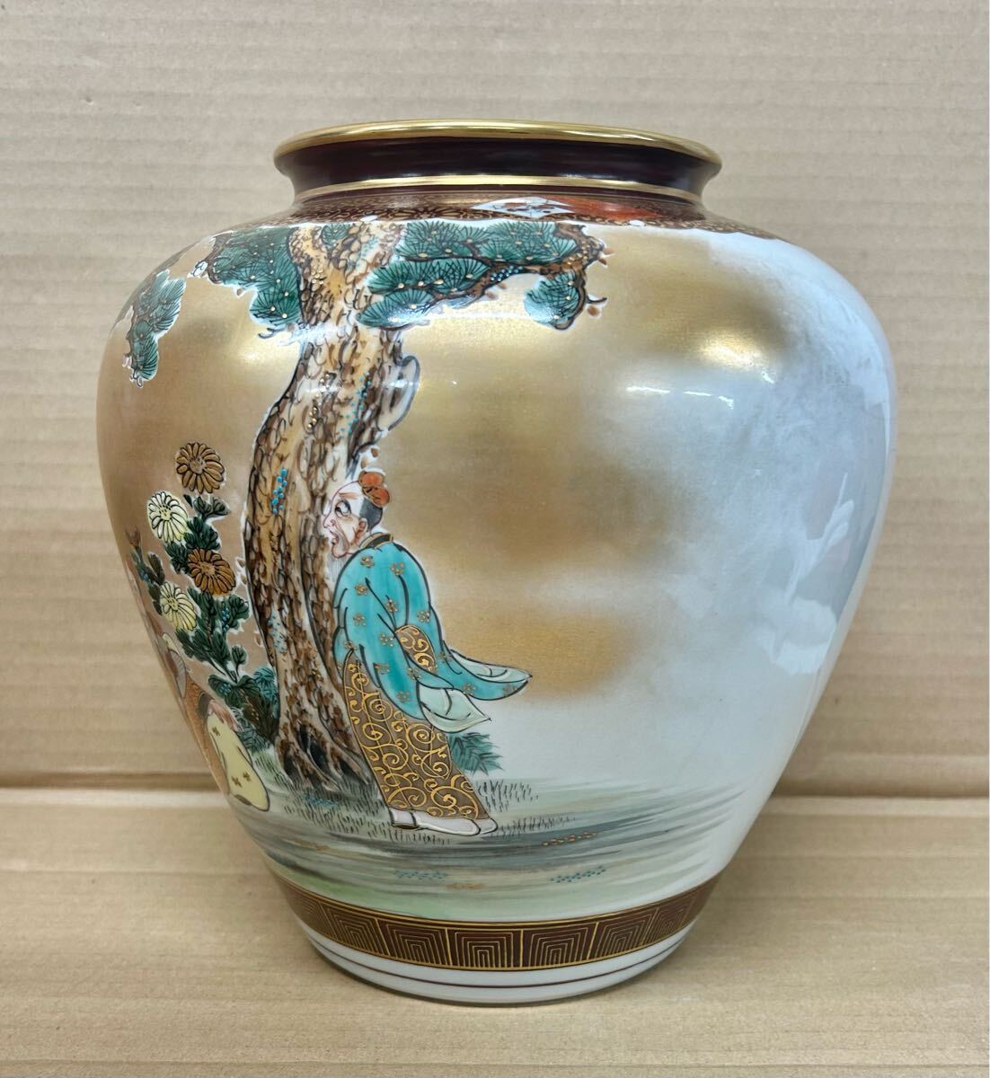 1円スタート 九谷 錦山造 花瓶 飾壺 高さ約24cm 古美術品 九谷焼 1円スタート 九谷 錦山造 花瓶 飾壺 高さ約24cm 古美術品 九谷焼