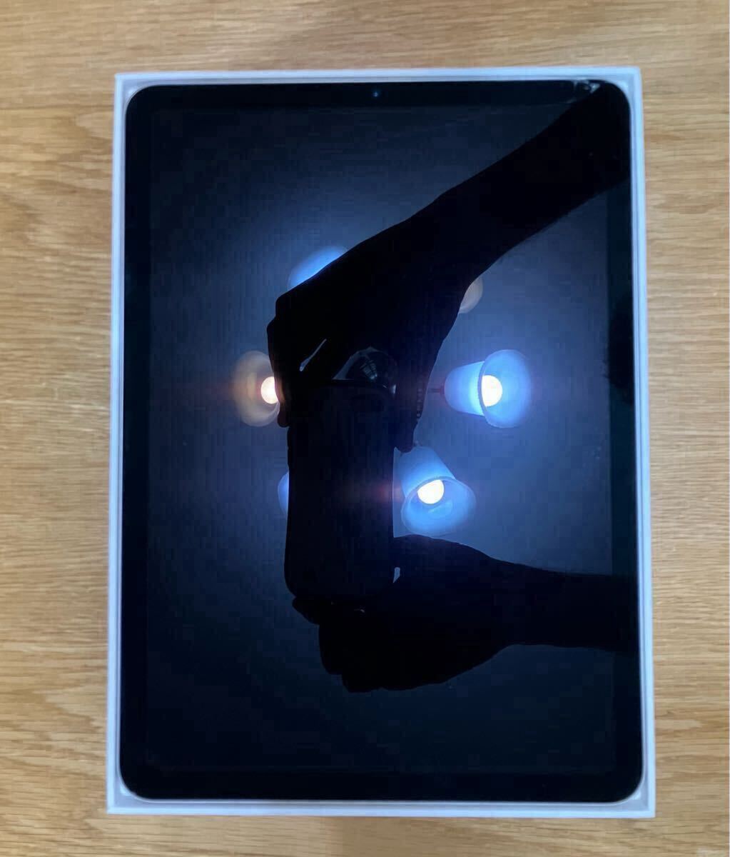 ジャンク Apple iPad Air 第5世代 Wi-Fi 64GB スターライト 割れ ジャンク Apple iPad Air 第5世代 Wi-Fi 64GB スターライト 割れ