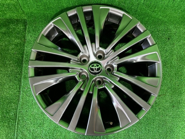 静岡発☆80ハリアー等に トヨタ純正 19×7J +35 114.3 5穴 ハブ径 静岡発☆80ハリアー等に トヨタ純正 19×7J +35 114.3 5穴 ハブ径