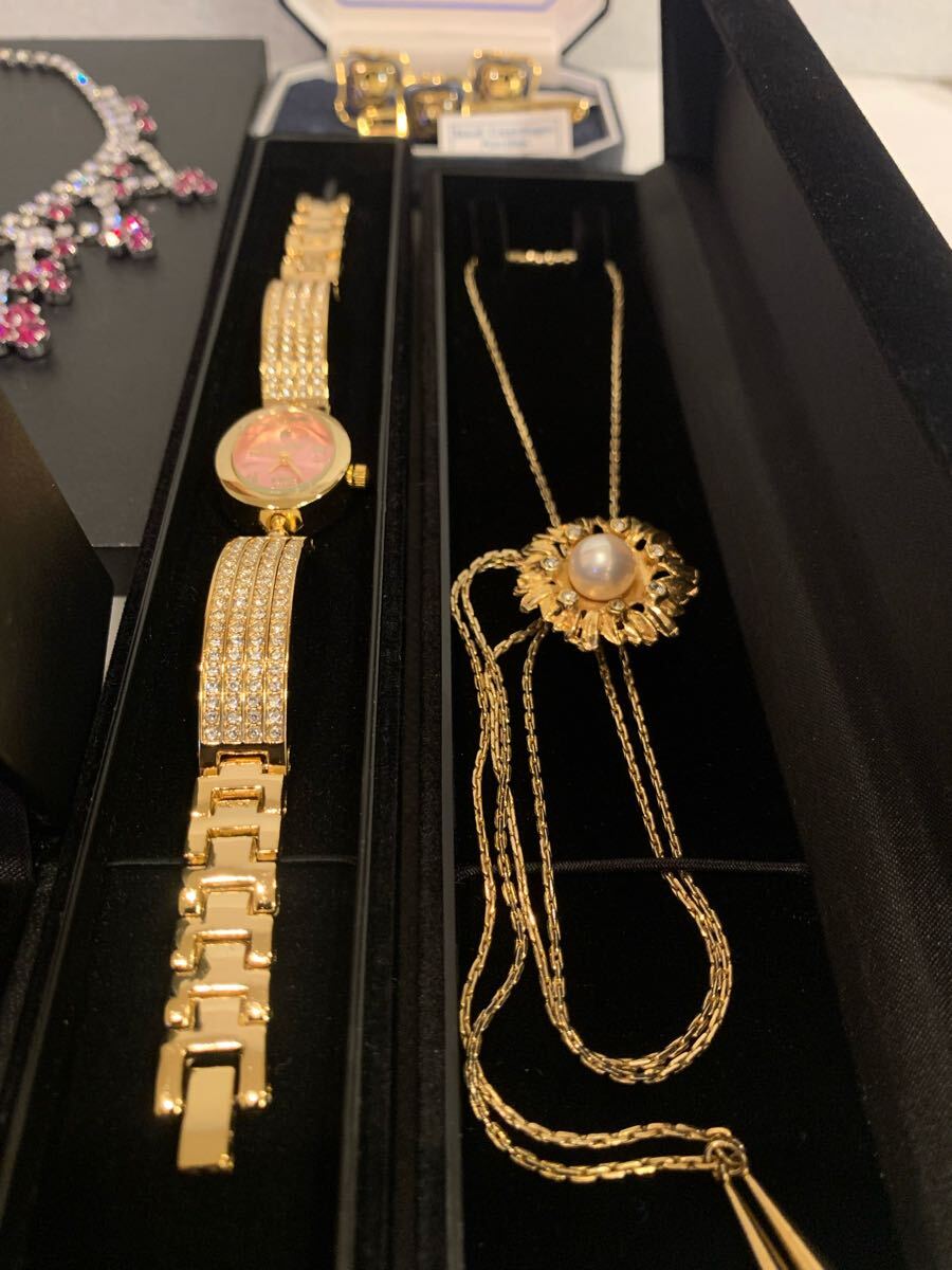 1円〜豪華アクセサリーおまとめ品 No.429 ネックレス ブローチ 1円〜豪華アクセサリーおまとめ品 No.429 ネックレス ブローチ