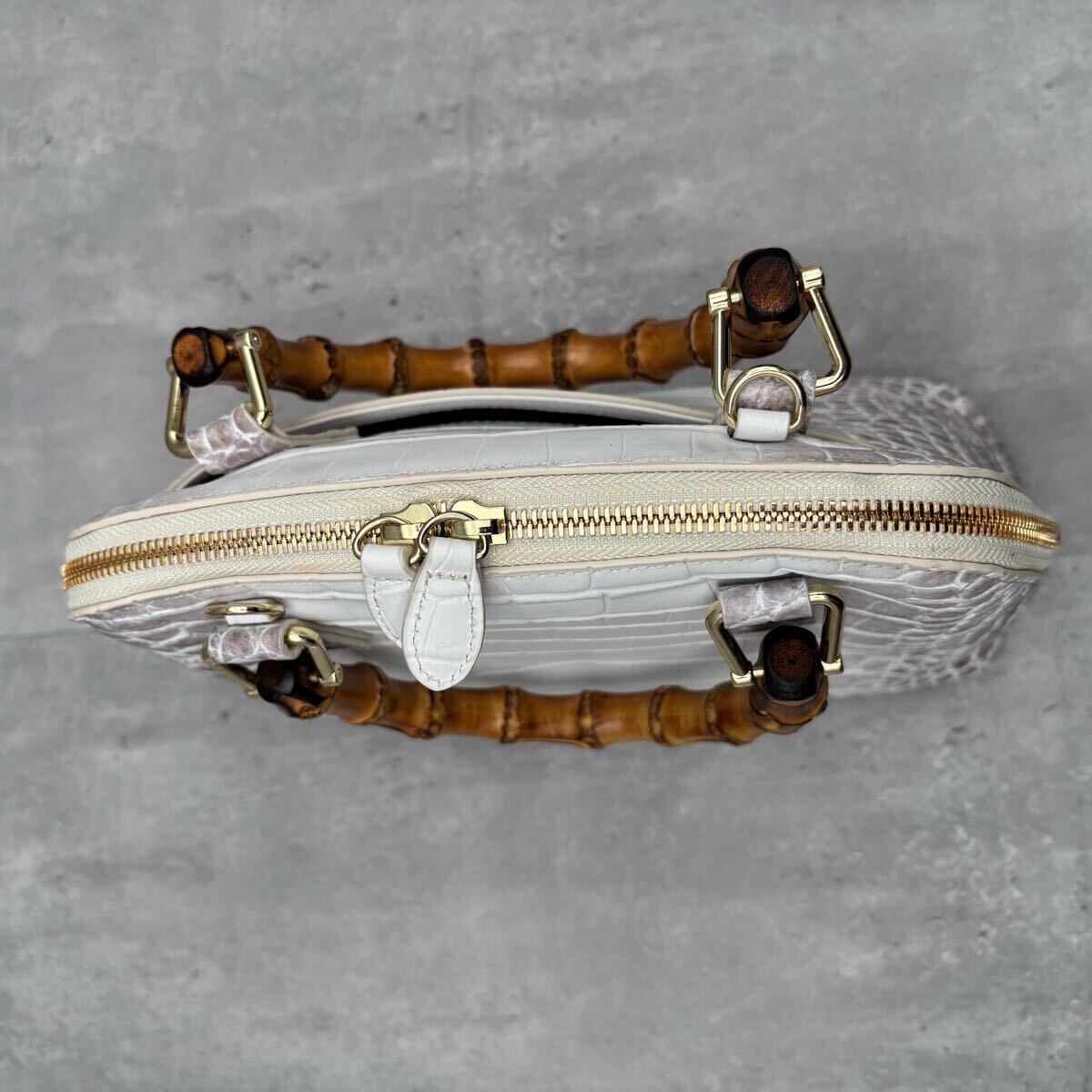 1円未使用級 RODANIA ロダニア ヒマラヤ クロコダイル 型押し