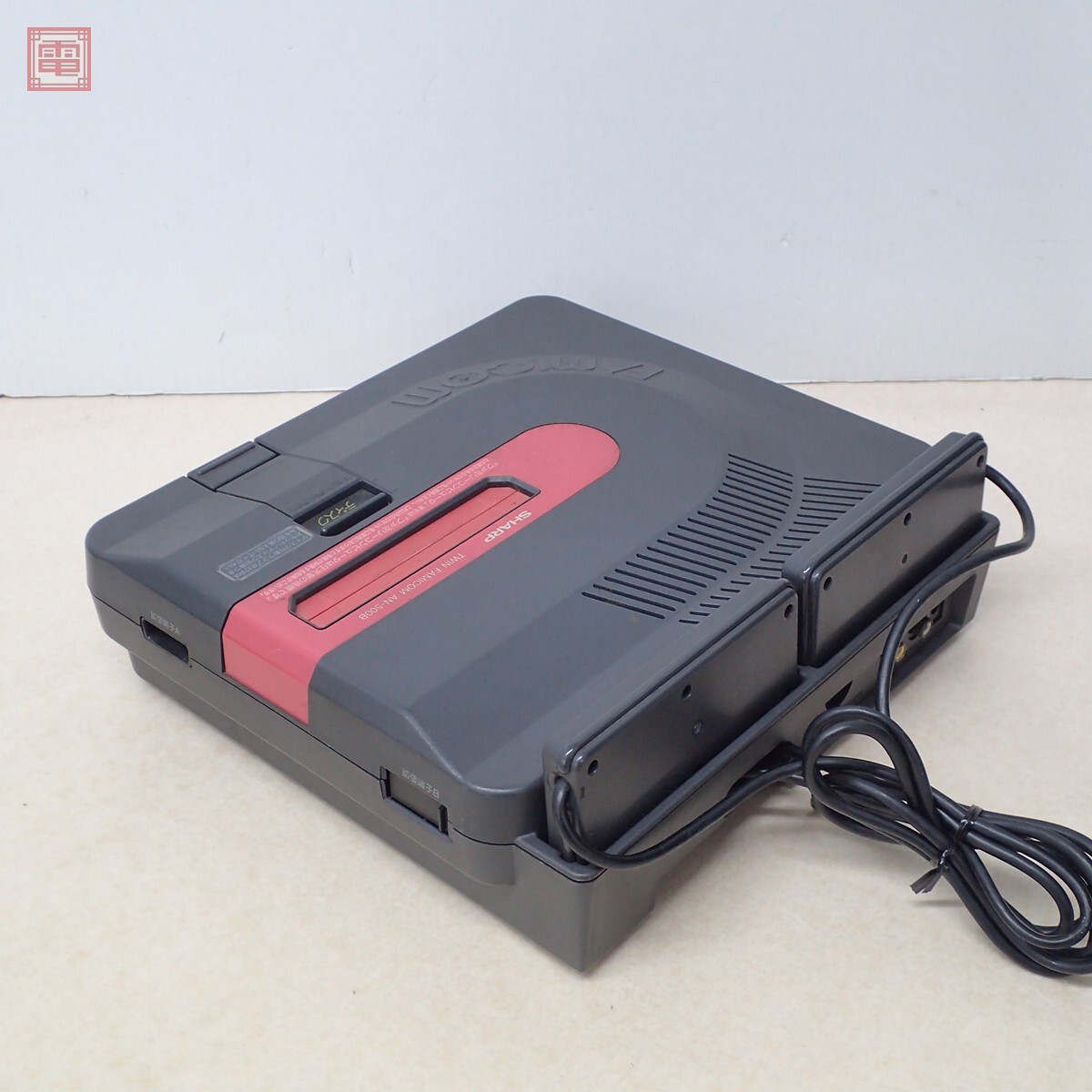 修理品 FC ツインファミコン 本体 AN-500 B ブラック シャープ 修理品 FC ツインファミコン 本体 AN-500 B ブラック シャープ