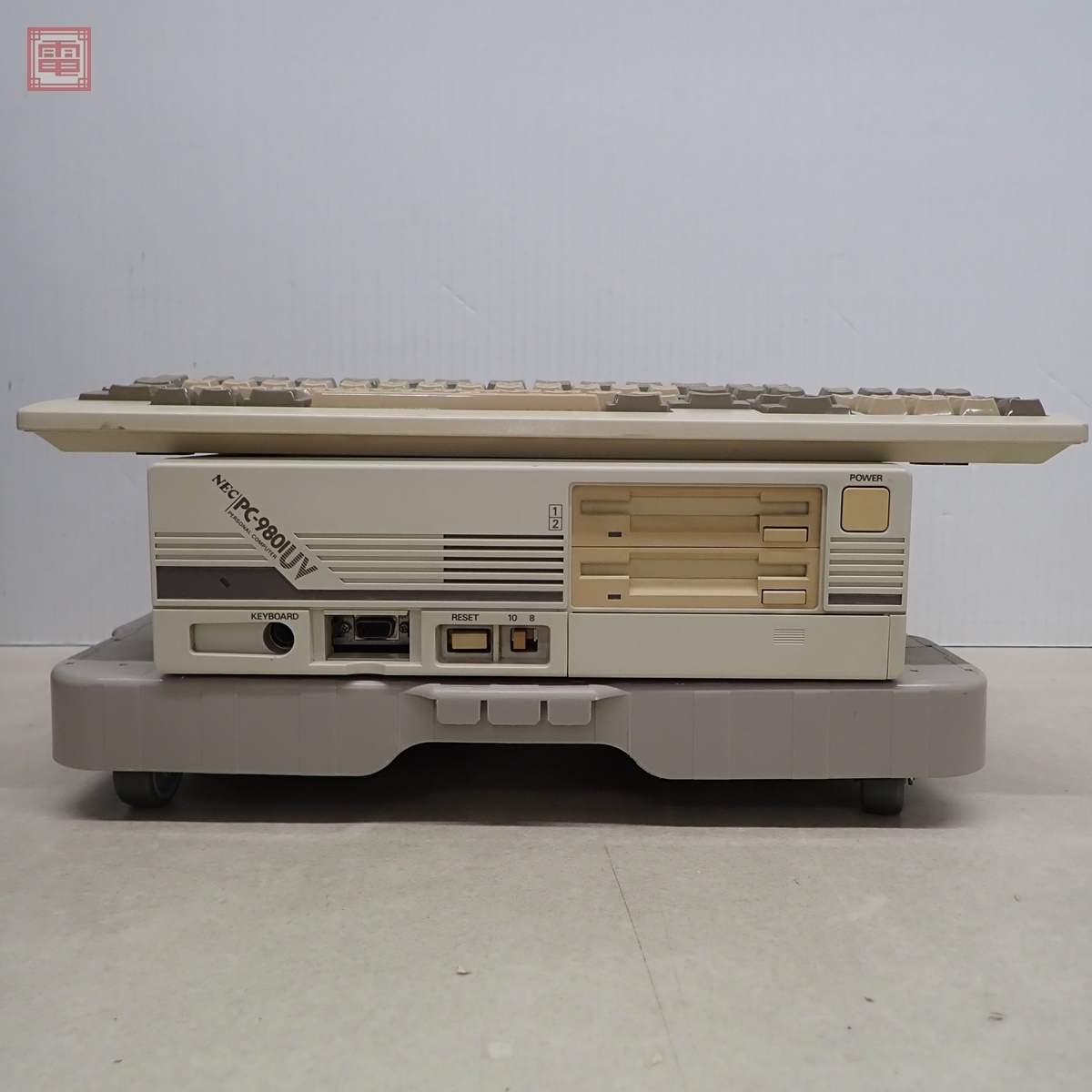 1円〜 NEC PC-9801UV11 本体 日本電気 取説/キーボード付 起動OK 1円〜 NEC PC-9801UV11 本体 日本電気 取説/キーボード付 起動OK