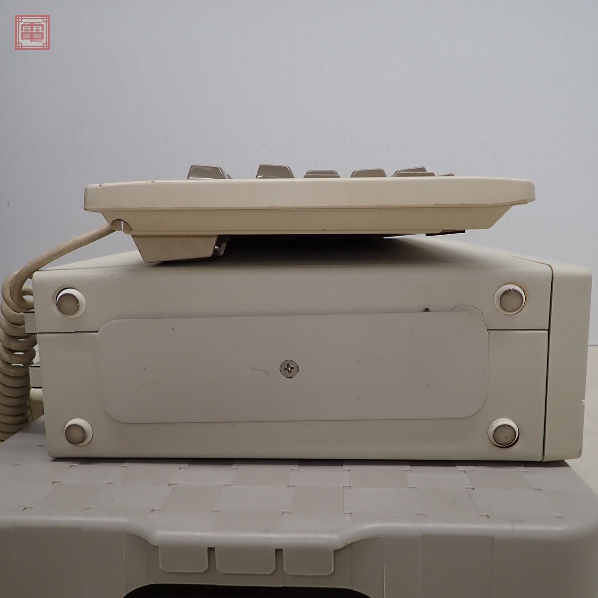 1円〜 NEC PC-9801UV11 本体 日本電気 取説/キーボード付 起動OK 1円〜 NEC PC-9801UV11 本体 日本電気 取説/キーボード付 起動OK