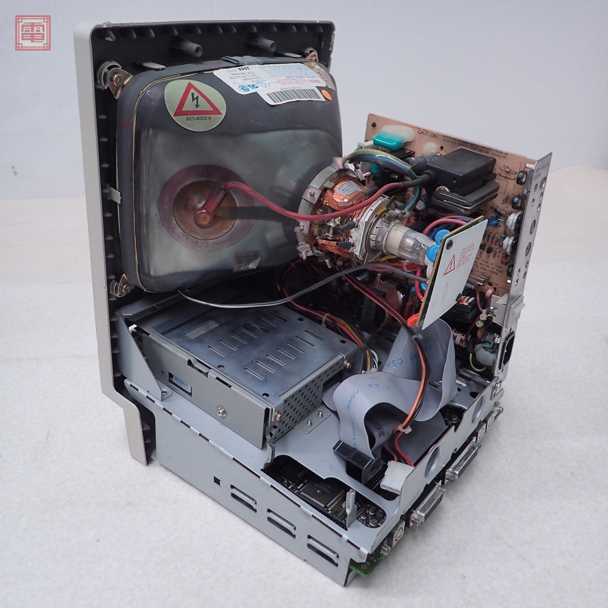 Apple Macintosh Classic II M4150 本体 アップル Apple Macintosh Classic II M4150 本体 アップル