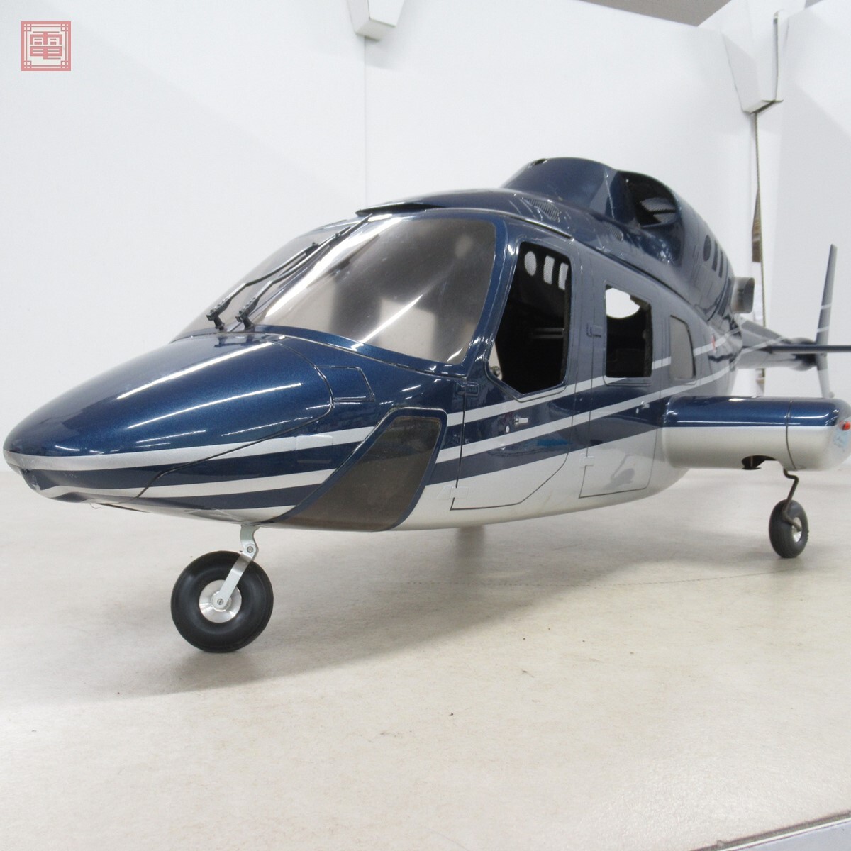 引取限定 ヒロボー ベル 222 60スケールボディ 全長約150cm 引込 引取限定 ヒロボー ベル 222 60スケールボディ 全長約150cm 引込