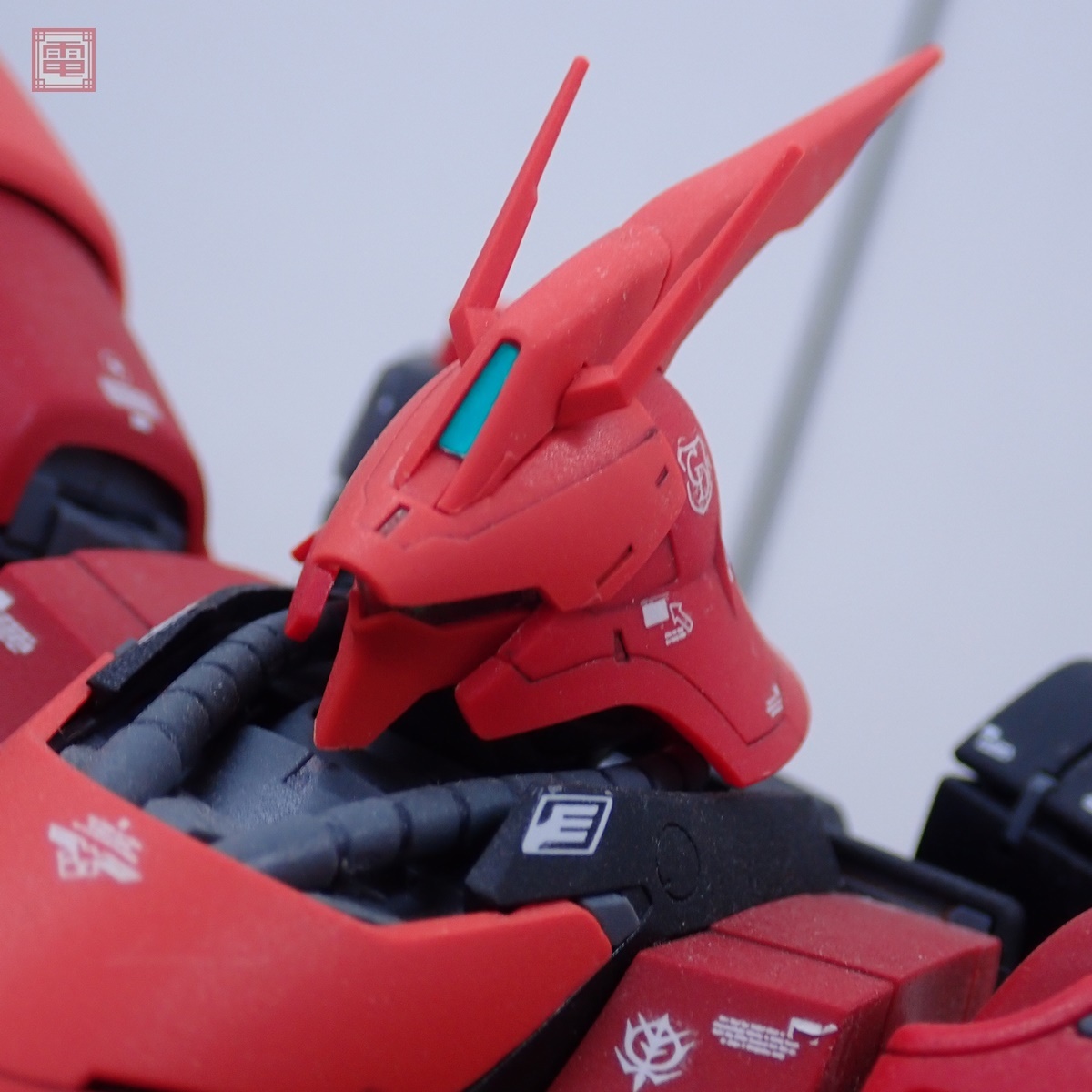 現状品 組立済 バンダイ MG 1/100 サザビー Ver.Ka 機動戦士 現状品 組立済 バンダイ MG 1/100 サザビー Ver.Ka 機動戦士
