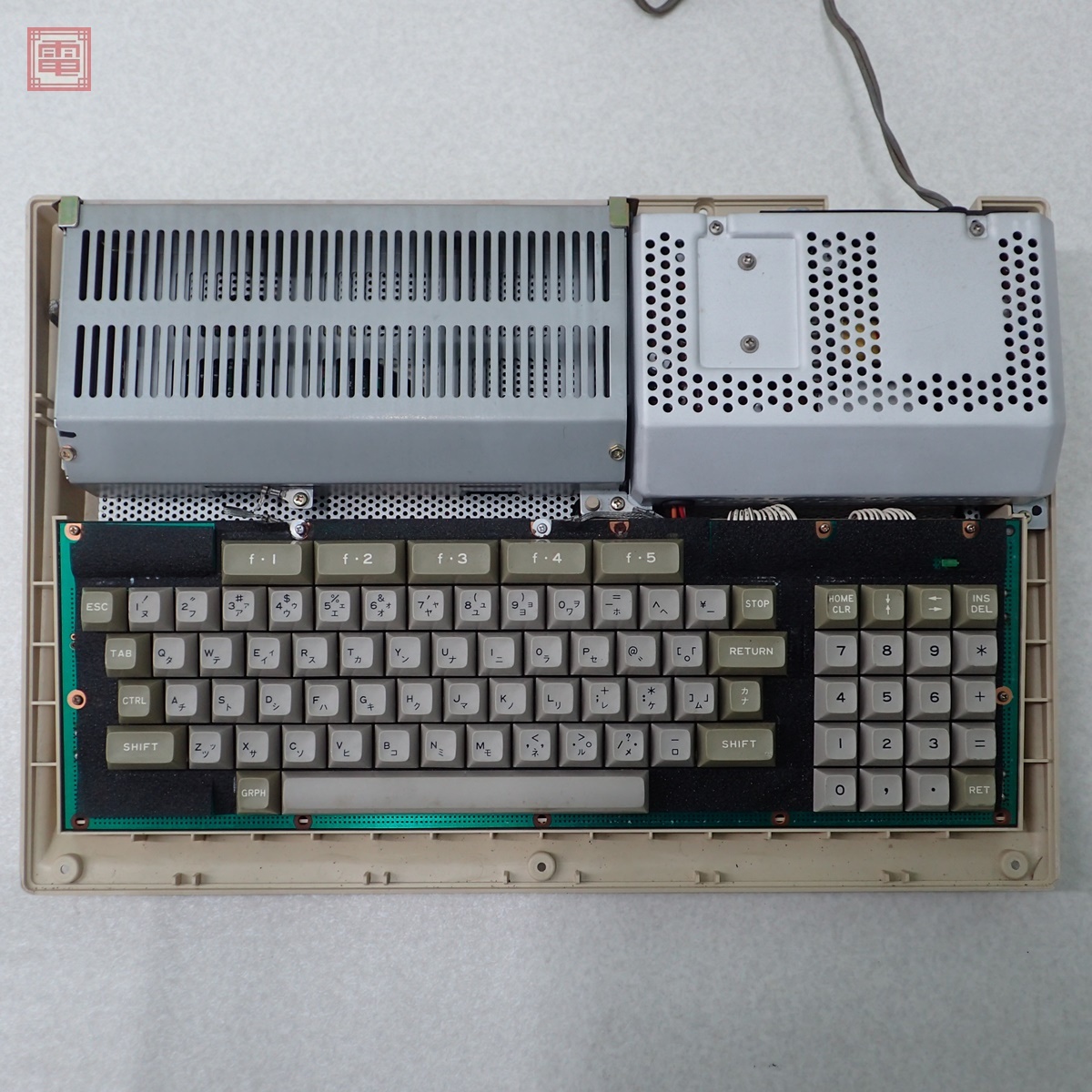 NEC PC-8001mkII 本体のみ 日本電気 通電OK ジャンク パーツ取り NEC PC-8001mkII 本体のみ 日本電気 通電OK ジャンク パーツ取り