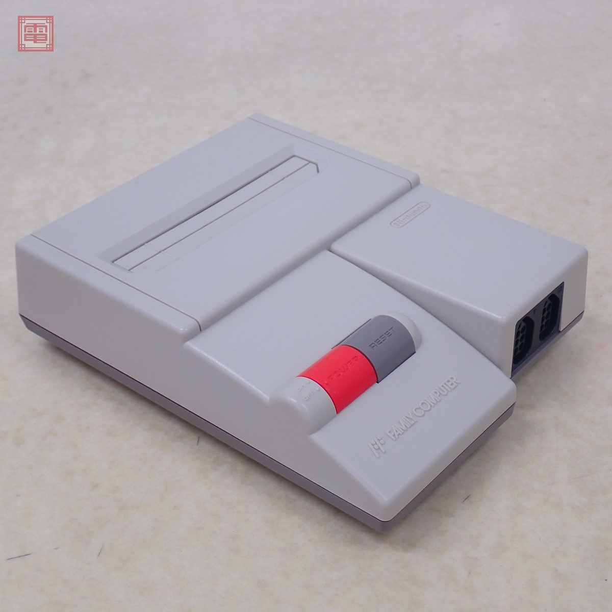 動作品 良品 シリアル一致 FC ニューファミコン 本体 HVC-101 動作品 良品 シリアル一致 FC ニューファミコン 本体 HVC-101