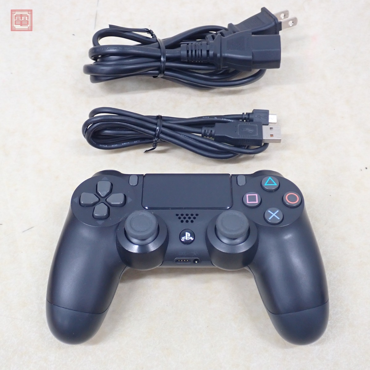 動作品 PS4 Pro プレステ4 プロ 本体 CUH-7100B ジェット 動作品 PS4 Pro プレステ4 プロ 本体 CUH-7100B ジェット