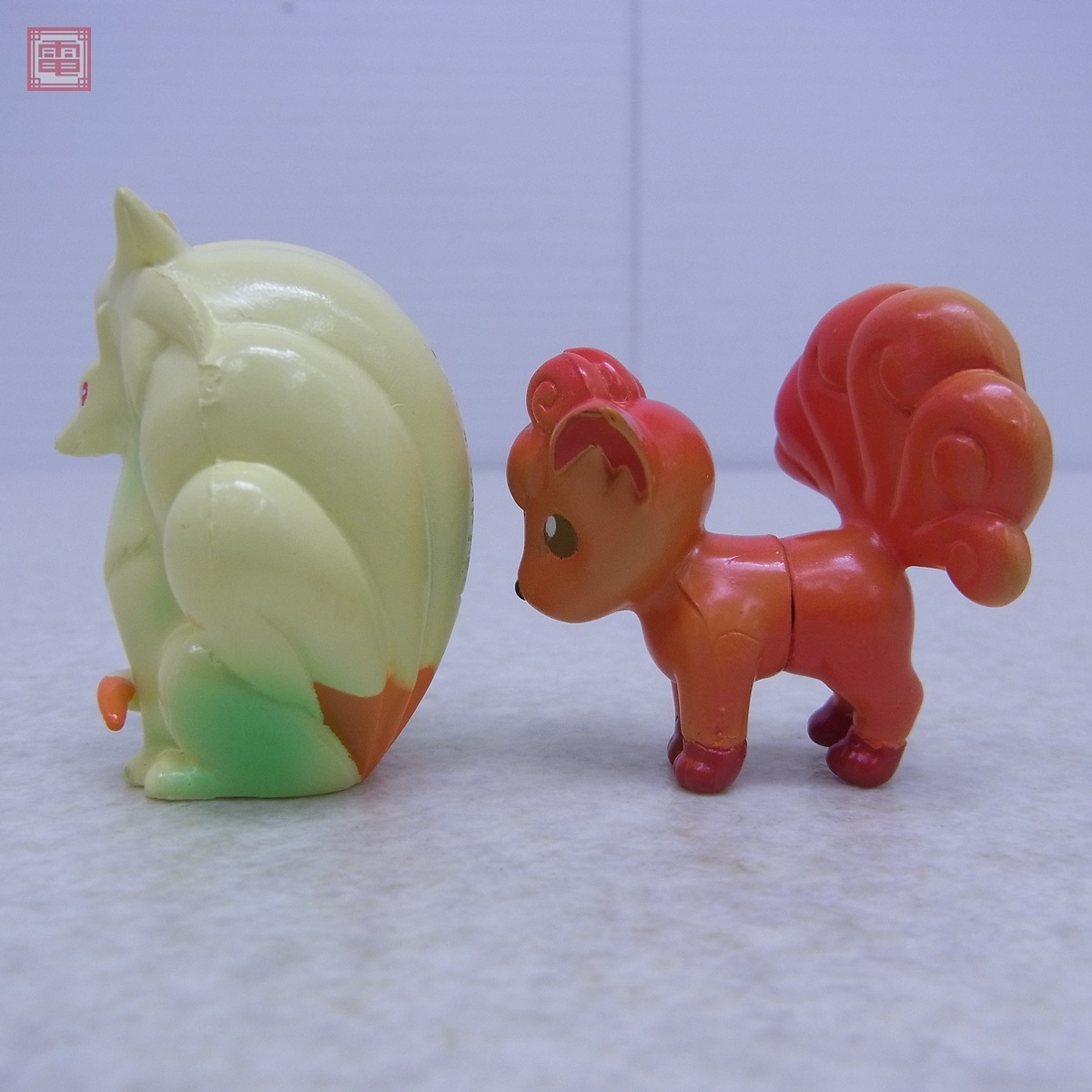 ポケモン モンコレ ロコン/キュウコン 初期 まとめて2体セット ポケモン モンコレ ロコン/キュウコン 初期 まとめて2体セット
