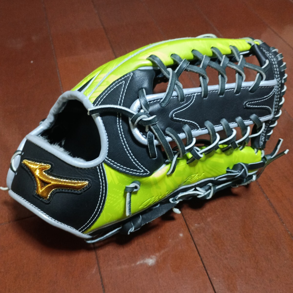 ミズノプロ　セレクションモデル　軟式外野手用　オールスター