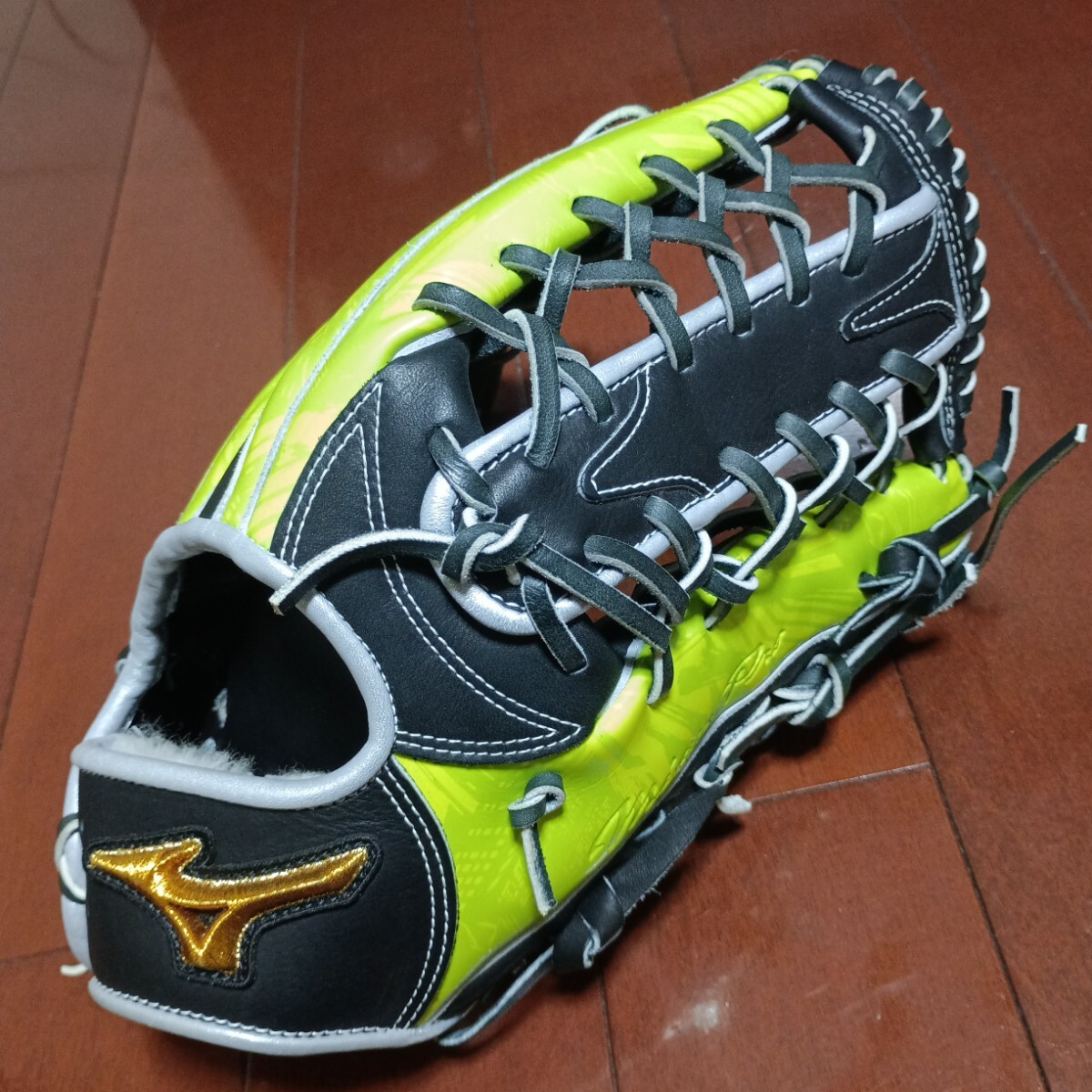 ミズノプロ　セレクションモデル　軟式外野手用　オールスター