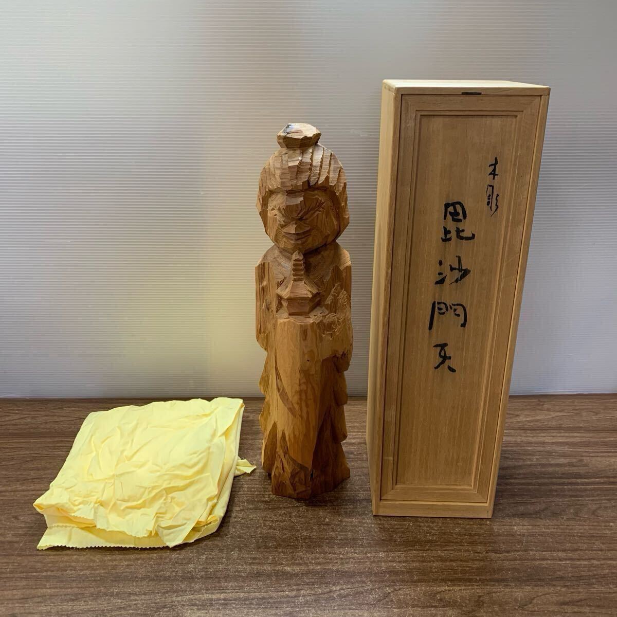 木彫 毘沙門天 谷口信夫 作 井波彫刻 高さ約49cm 木製 置物 仏像 木彫 毘沙門天 谷口信夫 作 井波彫刻 高さ約49cm 木製 置物 仏像