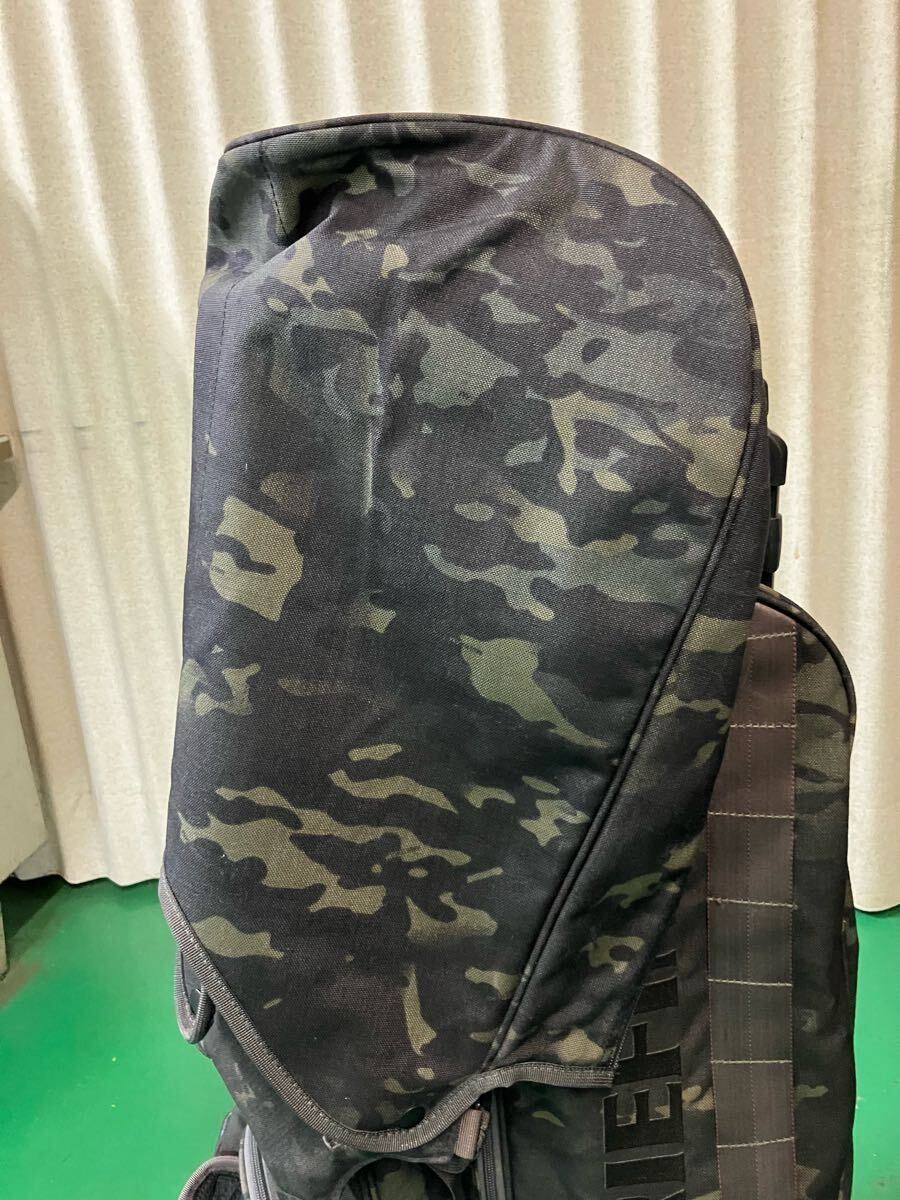 ブリーフィング キャディバッグ CR-4 #2 ブラックカモ 迷彩 ブリーフィング キャディバッグ CR-4 #2 ブラックカモ 迷彩