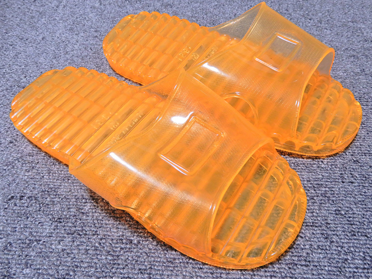 アメリカの刑務所で使用されている ジェイルサンダル ２４cm 女性用？小さいサイズだけになったので在庫限りの特価処分！_画像3