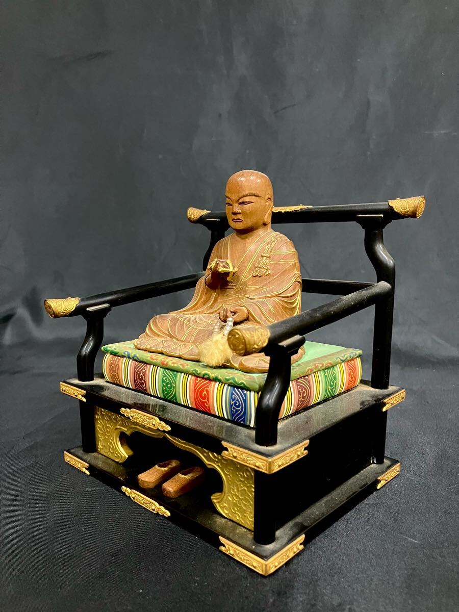 No3014 掛軸 仏教美術 金泥彩色 弘法大師像 紙本 無落款 合箱 送料無料 Yahoo!オークション - 弘法大師像 白檀 金泥彩色 椅子 畳付 沓付
