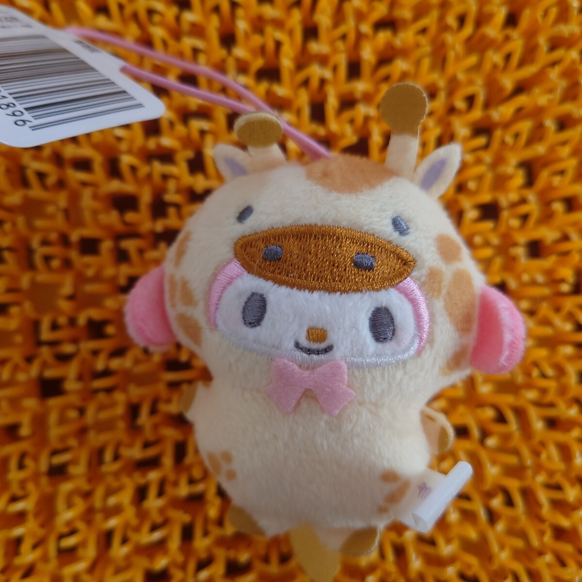 サンリオキャラクターズ　どうぶつ着ぐるみマスコット　キリン編　マイメロディ　ゆうパケットプラス発送_画像1