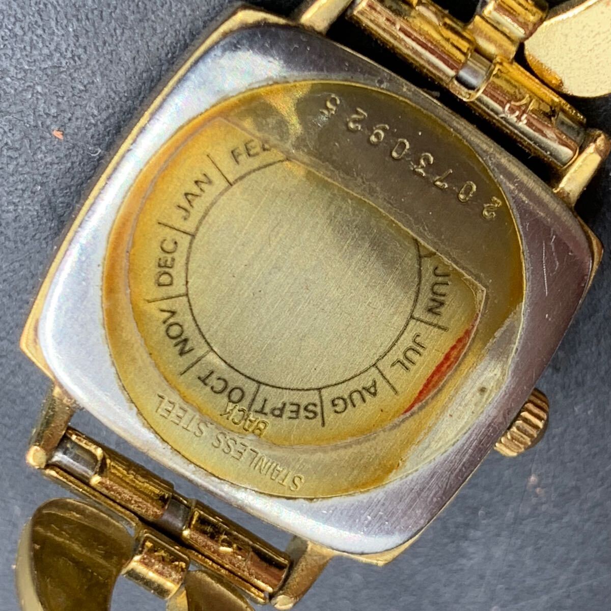 M789 LONGINES ロンジン 腕時計 3本 まとめ売り ゴールドカラー M789 LONGINES ロンジン 腕時計 3本 まとめ売り ゴールドカラー