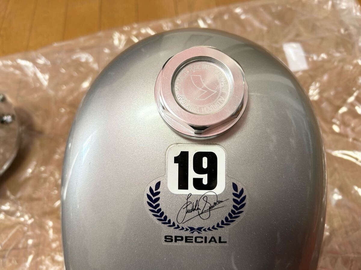 送料無料】ホンダ 限定モンキー 純正タンク スペンサー CB750F 送料無料】ホンダ 限定モンキー 純正タンク スペンサー CB750F