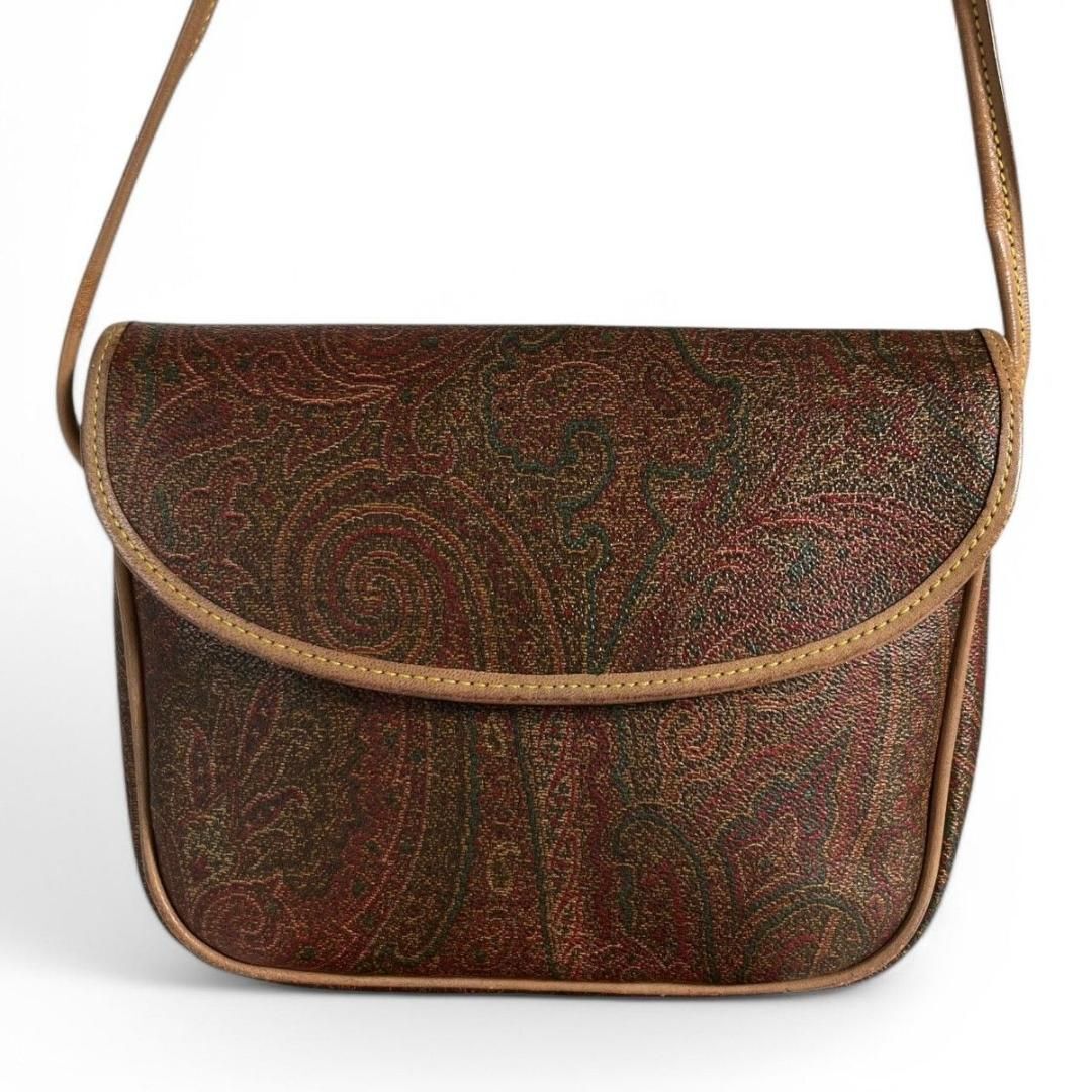 美品 ETRO エトロ ショルダーバッグ ポシェット レザー 美品 ETRO エトロ ショルダーバッグ ポシェット レザー