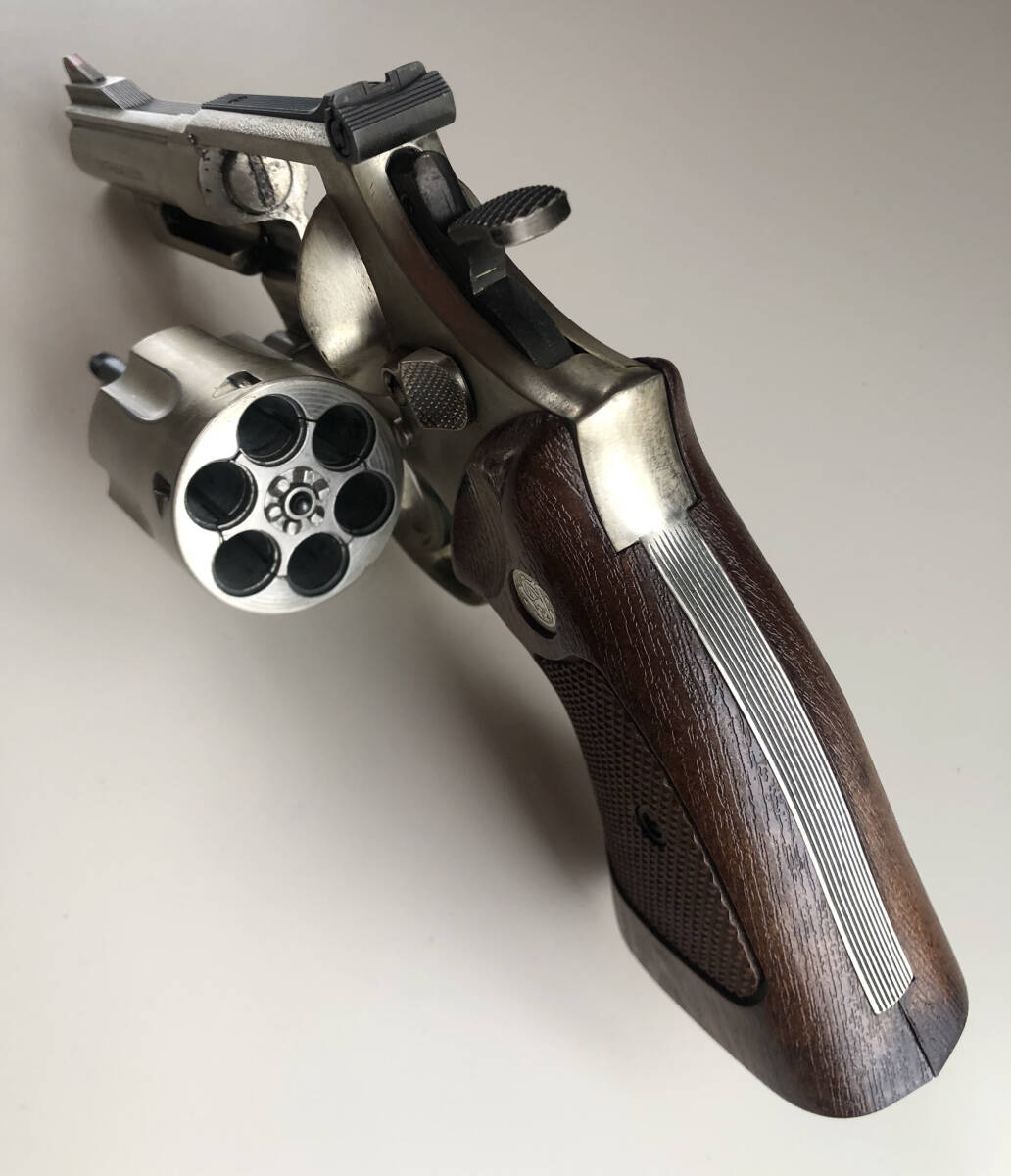 コクサイ M29 44マグナム 4インチ 金属モデルガン 中古品 コクサイ M29 44マグナム 4インチ 金属モデルガン 中古品