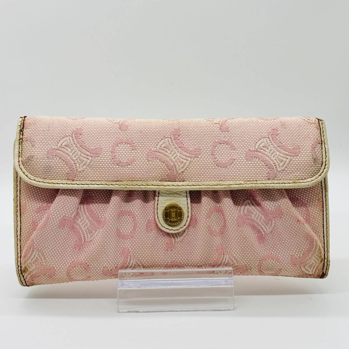 王道×可憐ピンク CELINE セリーヌ 長財布 トリオンフ柄 ギャザー 王道×可憐ピンク CELINE セリーヌ 長財布 トリオンフ柄 ギャザー