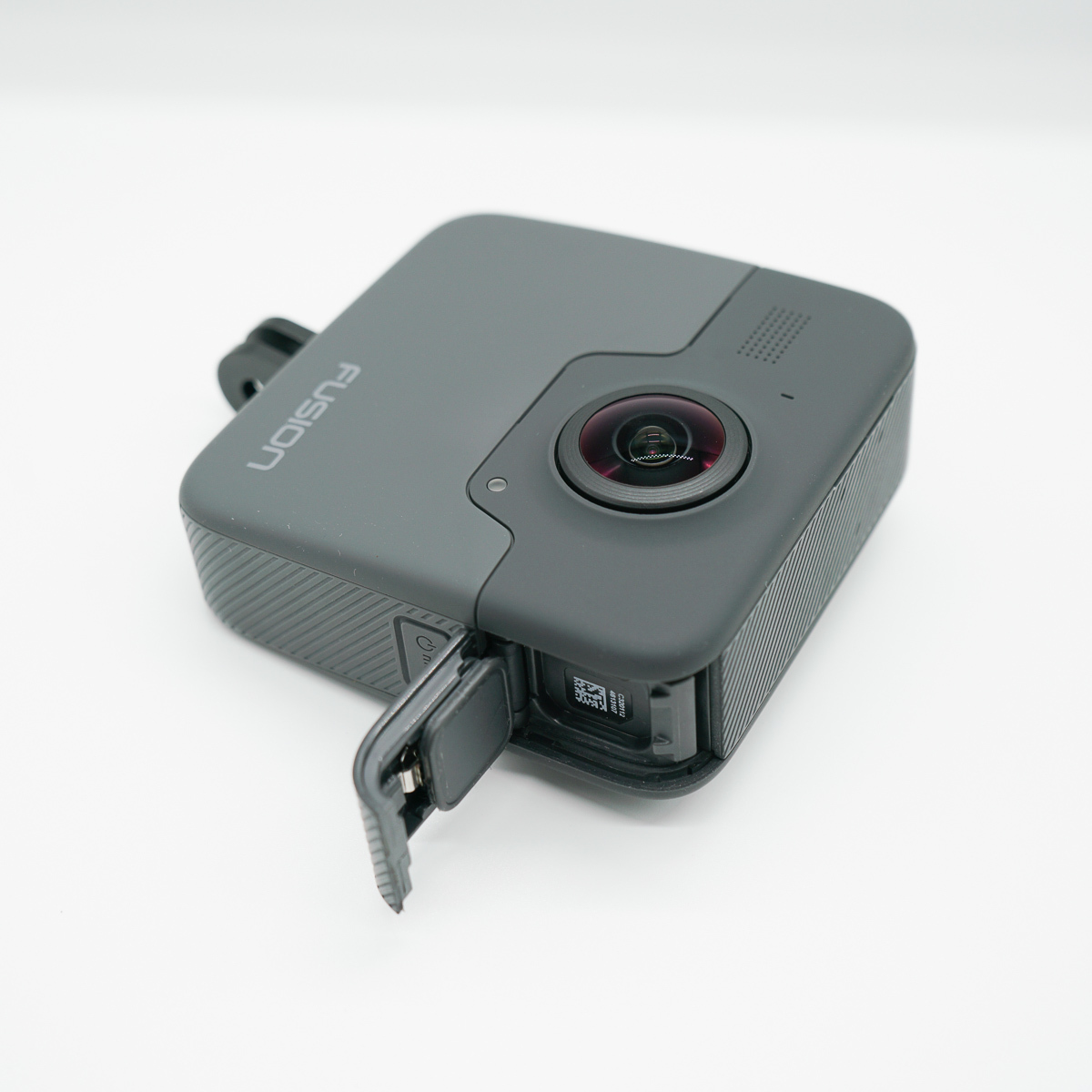 GoPro Fusion (予備バッテリー付き) 360°アクションカメラ GoPro Fusion (予備バッテリー付き) 360°アクションカメラ