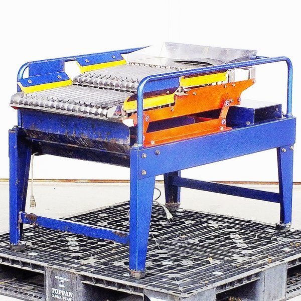 群馬】マツモト 枝豆選別機 GS-3 小莢用 100V 50/60Hz 中古 実動 群馬】マツモト 枝豆選別機 GS-3 小莢用 100V 50/60Hz 中古 実動