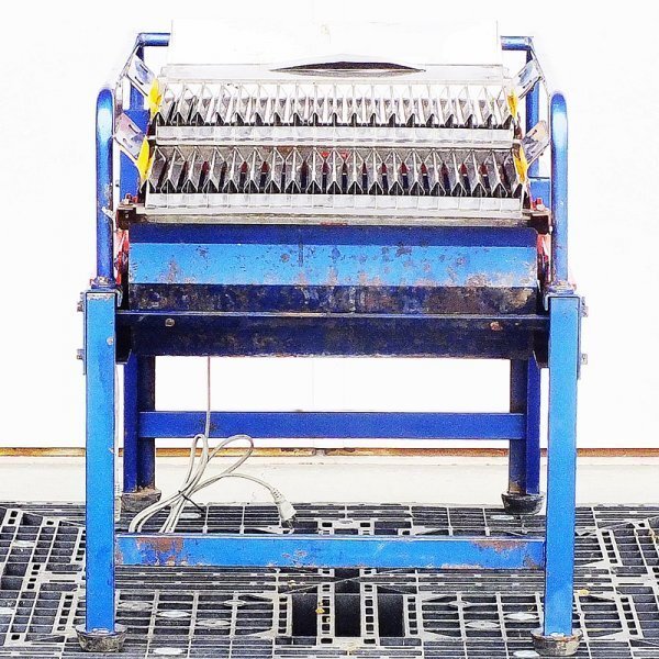 群馬】マツモト 枝豆選別機 GS-3 小莢用 100V 50/60Hz 中古 実動 群馬】マツモト 枝豆選別機 GS-3 小莢用 100V 50/60Hz 中古 実動